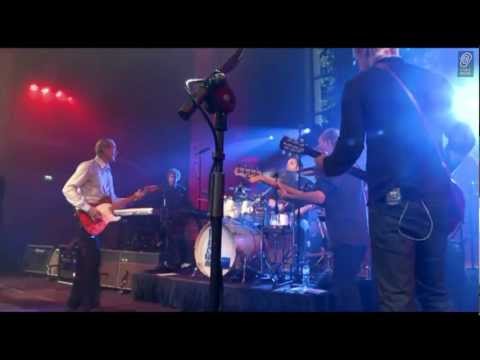 FRANCIS ROSSI (STATUS QUO) "Sleeping On The Job" - Live At St Luke's London (HD)