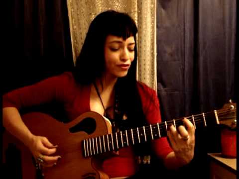 Soundgarden Outshined 2010 Chris Cornell Acoustic Cover by Dorit video thumbnail