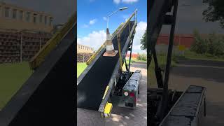 Tug 660 mobiele transport/ koffer band BJ 2000 cargador de cinta | Imagen 4 - Autoline