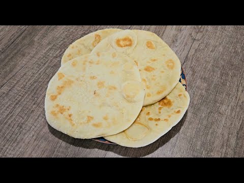 Pain pita/Pain plat maison - Homemade flatbread (Recette méditerranéenne/moyen-orientale) Eng sub