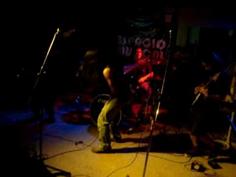 Arcás - D50 + Vomitar en vivo