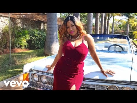 Cynthia Mare - FLAVA