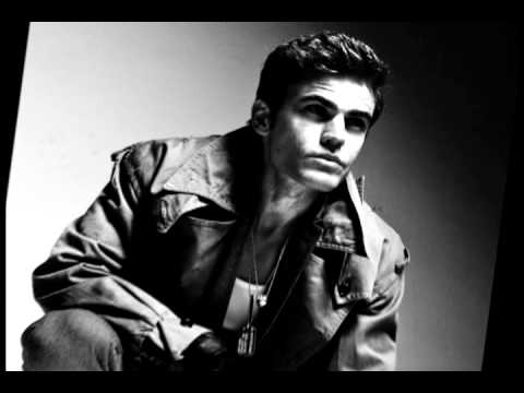 Multifandom ; I'm blue. [dedicated to Saweakness (:]