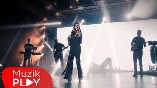 Nükhet Duru - Mavi Düşler (Official Video)