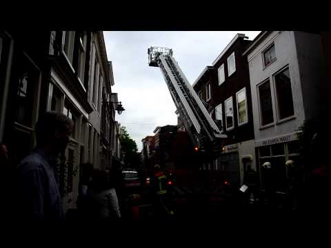 Ladderwagen brandweer Gouda2.MOV