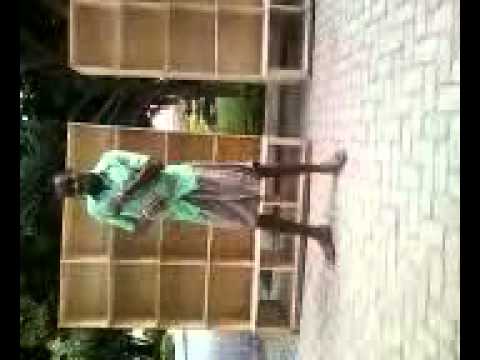 azonto dance to eduwoji.....yenko nkoaa by k k n drezillS
