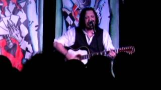 Tyla - I Think Its Love Again