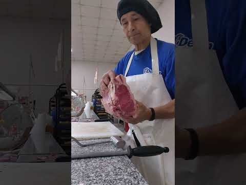 Cortando en el Delfin Dean Funes