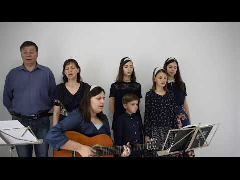 Familia Gurita din Dumbrăveni canta "De dragul Tău"