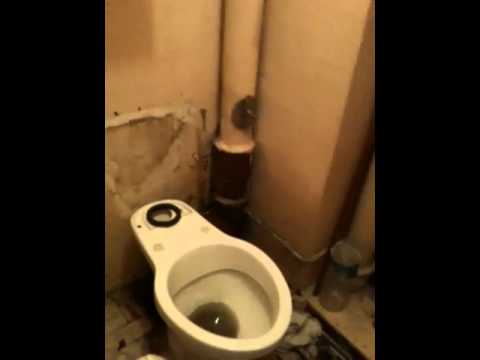 comment nettoyer le réservoir d'eau du wc