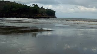 preview picture of video 'Vlog | Wisata pantai | pantai serang Blitar |'