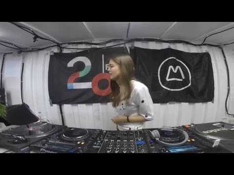 Natasha Bai @ 20ft Radio (Moscow)