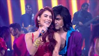 María León canta Perro Amor en vivo para Pequeños Gigantes 2020