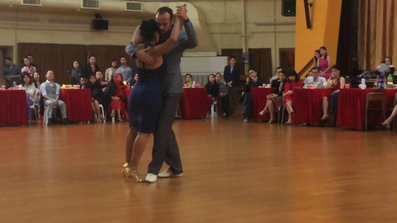 Video thumbnail for Festivalito de tango en Hong Kong - Corina Herrera y Pablo Rodriguez