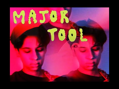 Raavi & the Houseplants - Major Tool (Official Video)