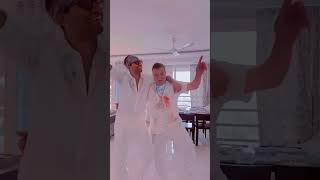 Vicky Kaushal Dancing with father Sham Kaushal & Katrina Laughing On Both
