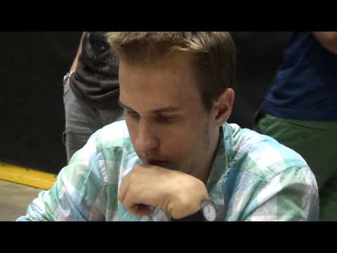 A 8.2. GM Evgeny E. VOROBIOV  - IM Hagen POETSCH 1/2 -1/2