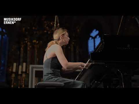 Varvara Nepomnashchaya plays Schumann, Tchaikovsky and Purcell