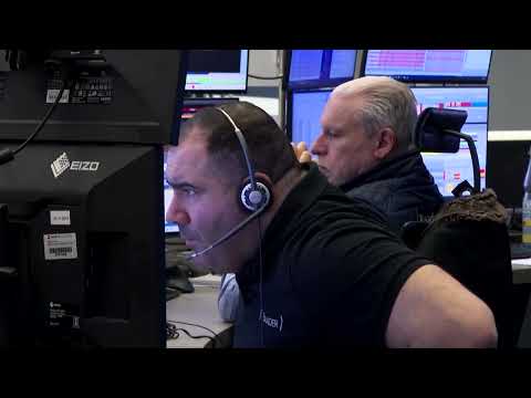 ECB、金利据え置き (ECB keeps rates unchanged)