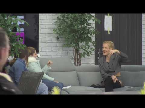 MILENA PISE PUSKICE NA PRSTU - 13.11.2022. - INSTA TV