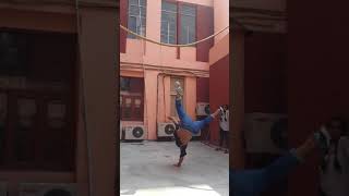 Download lagu BboyBonta | The Clap Airflare | Shivaji College, Delhi - WestCampus mp3