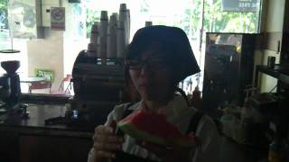 [問卦] 大西瓜怎麼吃才專業？