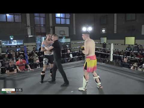 Robert Barrett vs Alex Fegan - Arena Kickboxing 2