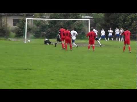 Błękitni Grzęska - Piast Nowosielce 03.05.2012 Sławomir Solarz rzut karny na 3 do 1.MP4