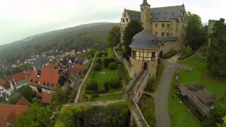 preview picture of video 'Flug über Burg Kronberg'