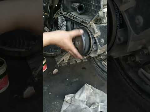biar mudah pasang v-belt bagian depan dulu #shorts #abdulmotor #otomotif