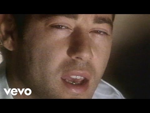 Videoclip de Persone silenziose — Luca Carboni