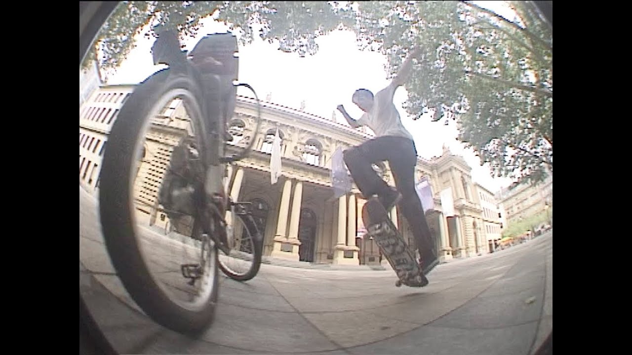 Converse ficha a Jonas Hess