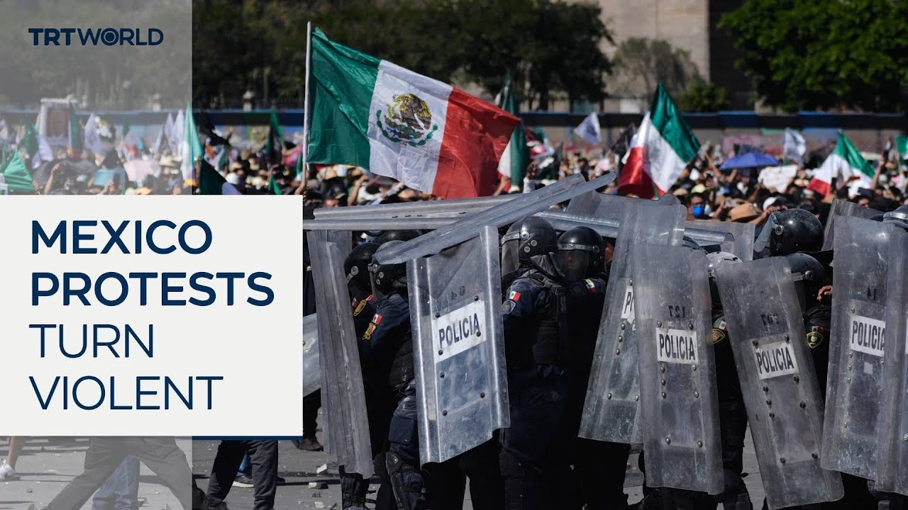 Clashes erupt during Mexico City protest over corruption