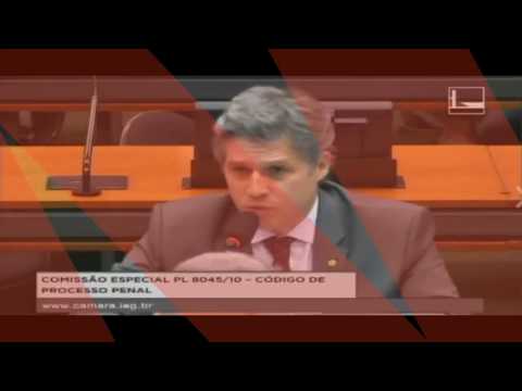 MORO PERDE O RUMO PELA FOTO C AÉCIO NA COMISSÃO CÓDIGO PENAL PL 8041/10