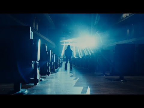 VANNDA - NEON LIGHT (OFFICIAL VIDEO)