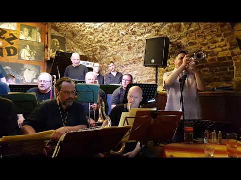 download lagu mp3 mp4 Vienna Jazz Orchestra, download lagu Vienna Jazz Orchestra gratis, unduh video klip Vienna Jazz Orchestra