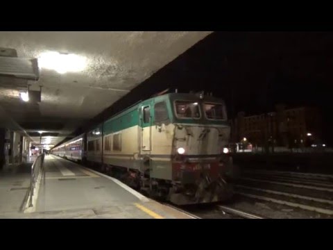 E656.099 sull' EXP 14060 Reggio di Calabria Centrale - Lourdes, in partenza da Roma Ostiense