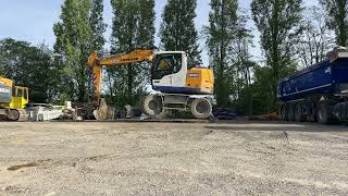 Liebherr A913 Compact Litronic wheel excavator | Image 4 - Machineryline