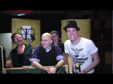 The Fialky - THE FIALKY - 7EP NO SCHOOL a MIGHTY TOUR 2013(promo video)