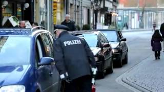 preview picture of video 'Verkehrskontrolle in Hann. Münden: Polizei hielt in 20 Minuten 30 Fahrer an'