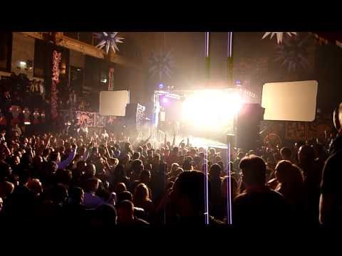 Mistress Mo & Bassman - Flashback 04/12/10