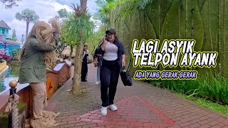 Download lagu Lelucon Orang-orangan Sawah Antara Perempuan dan Boneka Jerami, SCARECROW PRANK mp3 Download lagu Lelucon Orang-orangan Sawah Antara Perempuan dan Boneka Jerami, SCARECROW PRANK mp3