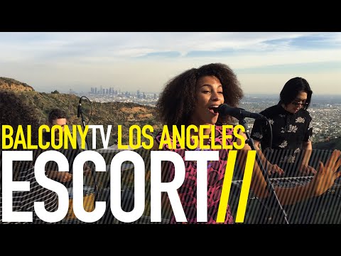 ESCORT - BODY TALK (BalconyTV)