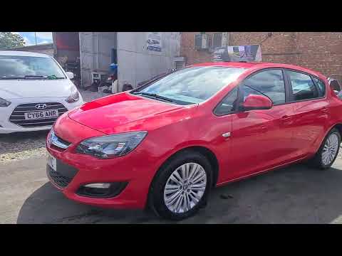 2013 Vauxhall Astra Red