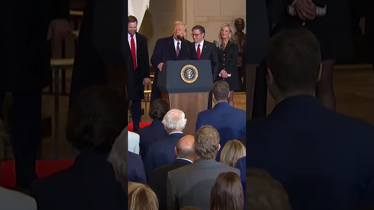 Trump talks Melania's feet