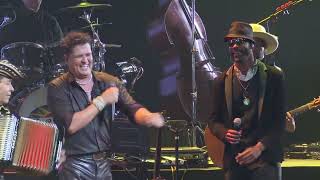 Carlos Vives - El Pirata de Loperena  (En Vivo desde el Teatro Julio Mario Santodomingo)