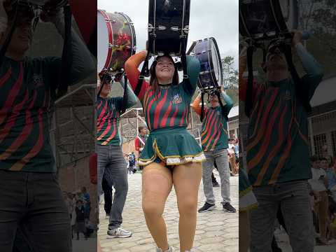 Mayra bastonera 😍❤️✅ #desfile #bastoneras #cultura