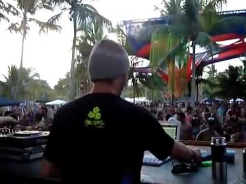 Aladdim LIVE @ Universo Paralello Festival #12 2011 2012