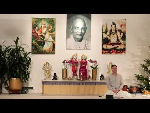 Fortgeschrittenes Pranayama mit Max - Yoga Vidya Ashram Live 6:00 Uhr 11.12.2021