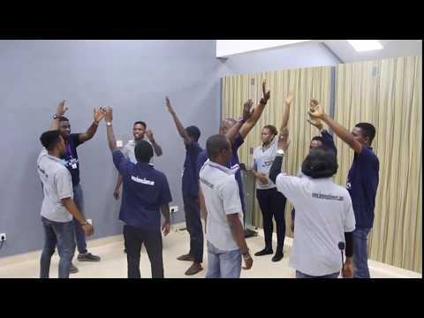 Human Knot Team Building Challenge